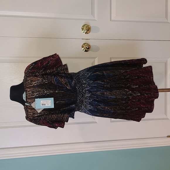 Silk babydoll dress , Guess by Marciano - Picture 6 of 13